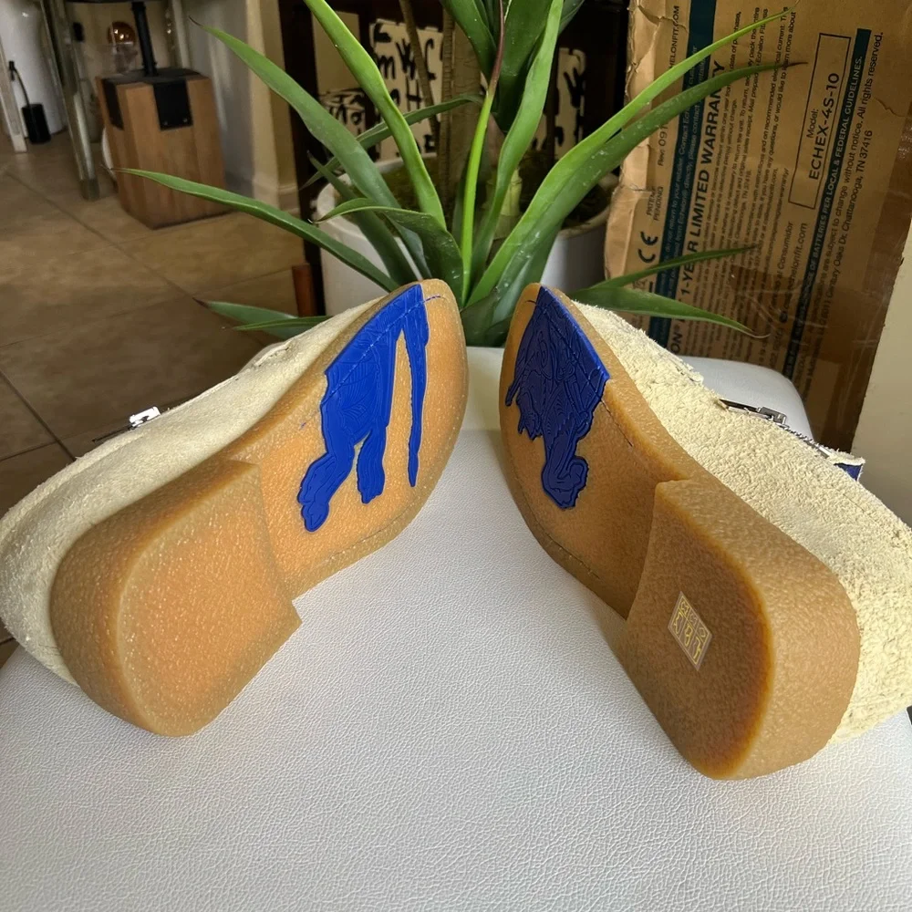BURBERRY Chance Suede Loafers Size 10.5 (43.5 IT)